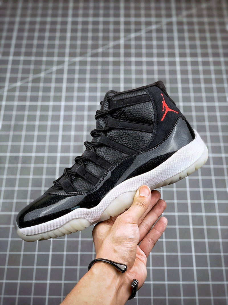 Tênis Nike Air Jordan 11 Retro - Rei da Pelada