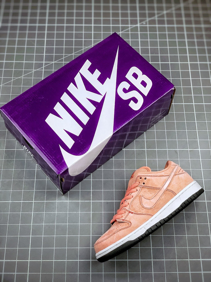 Tênis Nike SB Dunk Low "Pink" - Rei da Pelada