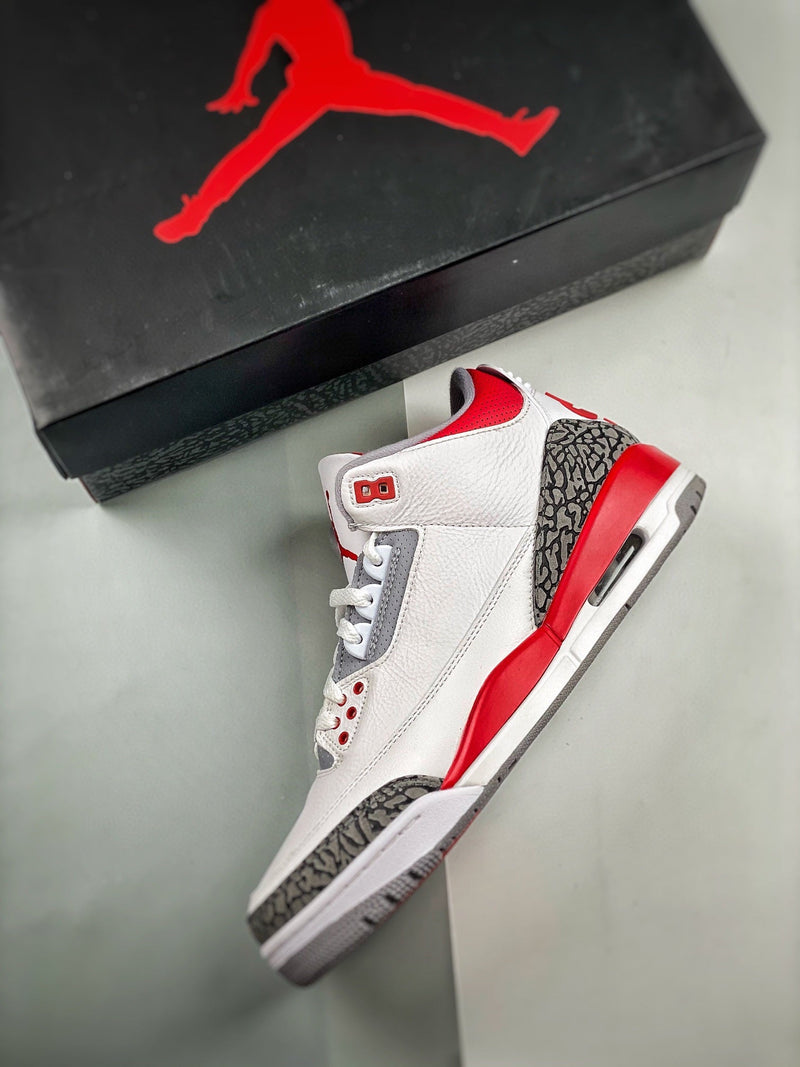 Tênis Nike Air Jordan 3 Retro "Fire Red" - Rei da Pelada