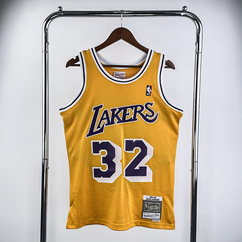 Regata Mitchell & Ness Los Angeles Lakers 1984-1985 Amarela - Rei da Pelada