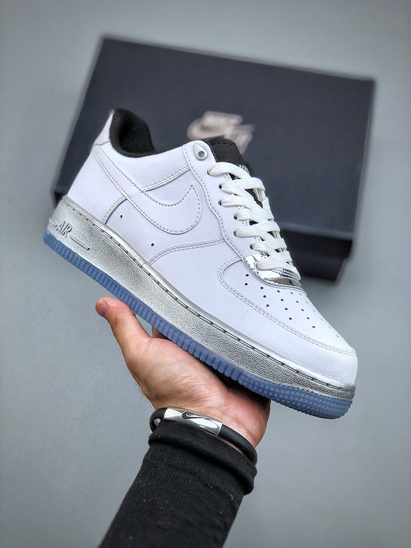 Tênis Nike Air Force 1 Low '07 SE - Rei da Pelada