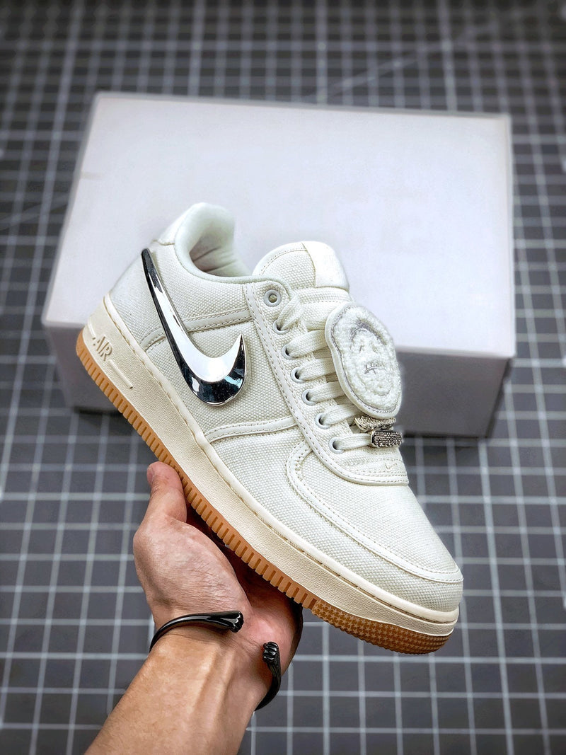 Tênis Travis Scott x Nike Air Force 1 Low 'White Sail' - Rei da Pelada