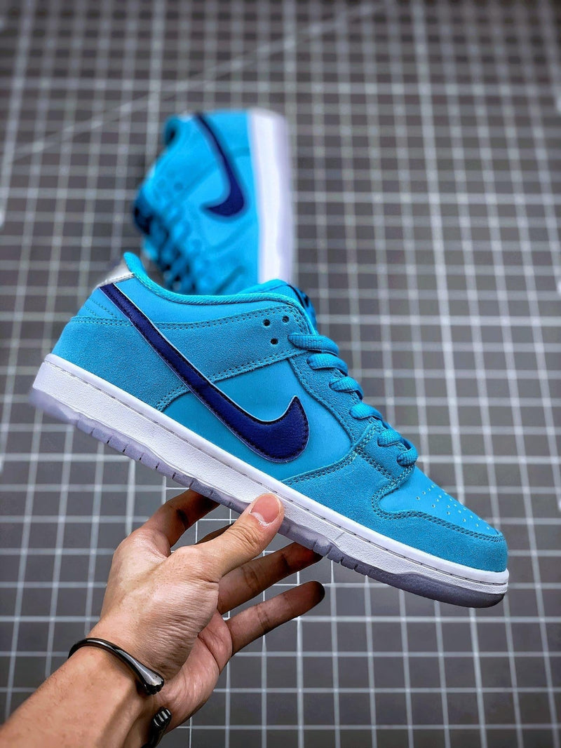 Tênis Nike SB Dunk Low "Blue Fury" - Rei da Pelada