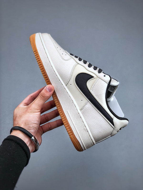 Tênis Nike Air Force 1 Low '07 - Rei da Pelada