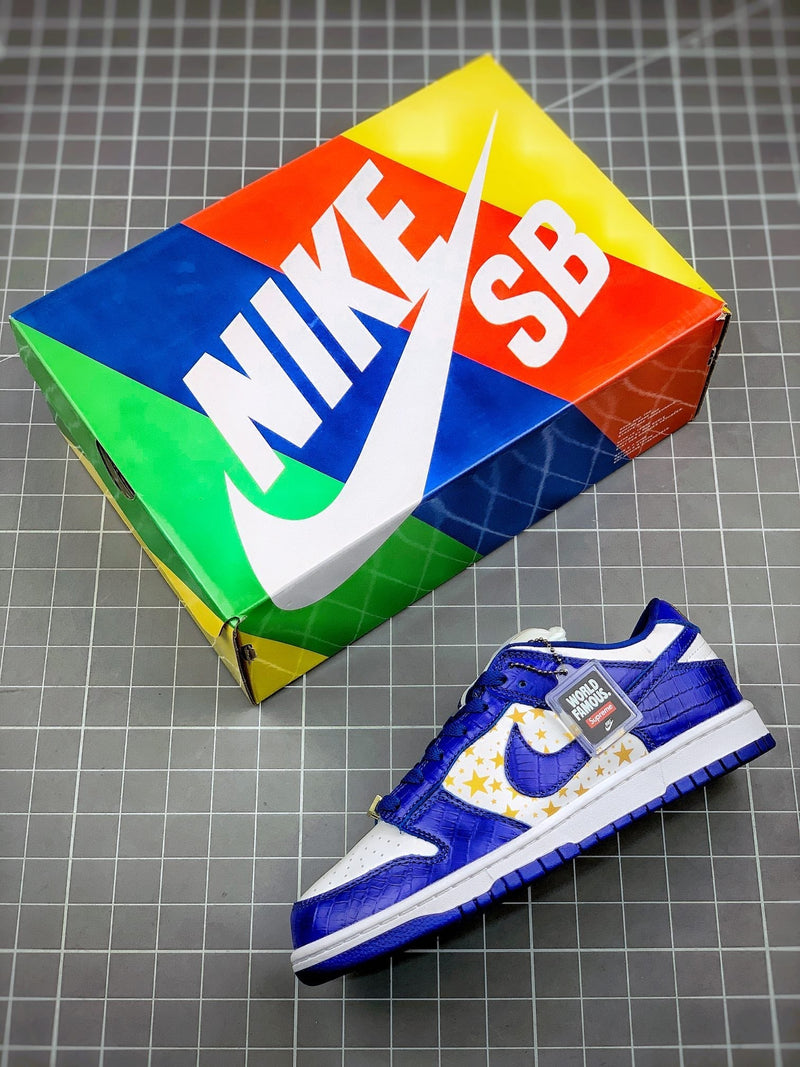 Tênis Nike SB Dunk Low x Supreme Hyper Royal - Rei da Pelada