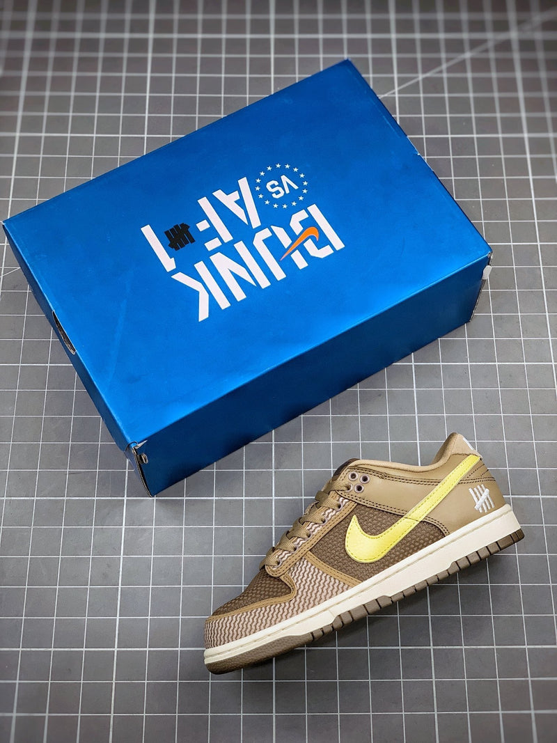 Tênis Nike SB Dunk Low x Undefeated "Inside Out" - Rei da Pelada