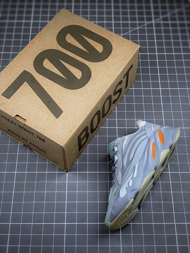 Tênis Adidas Yeezy Boost 700 V2 Inertia - Rei da Pelada