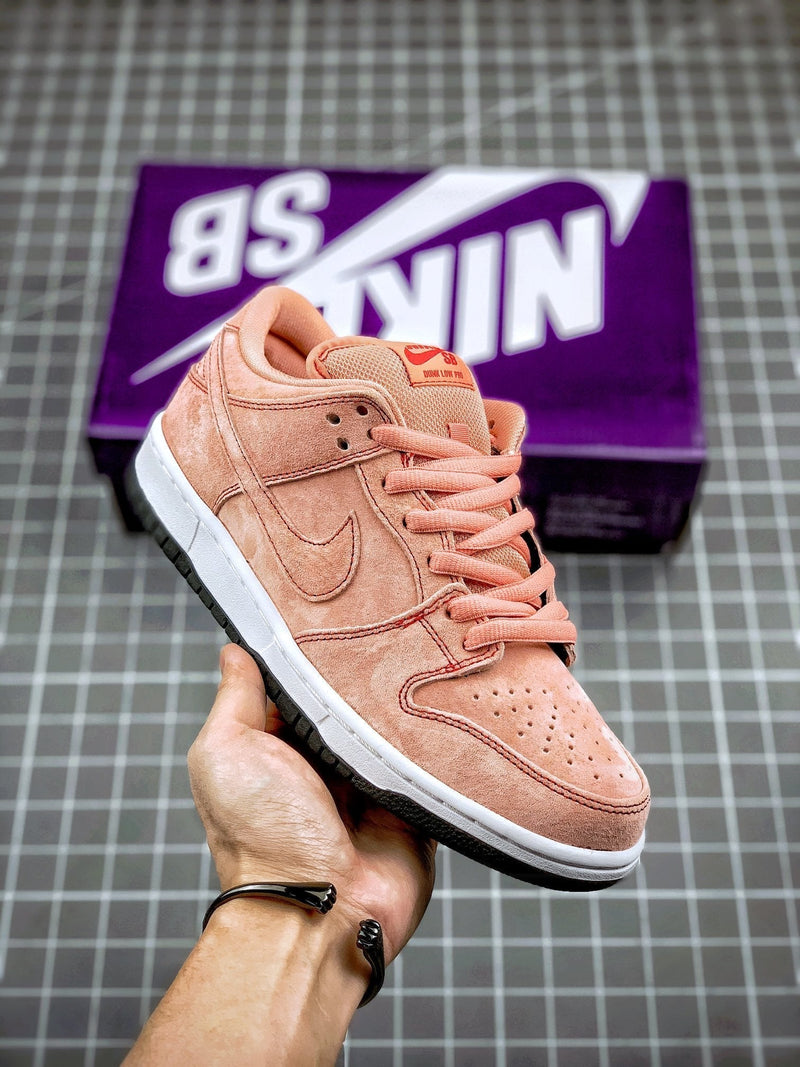 Tênis Nike SB Dunk Low "Pink" - Rei da Pelada