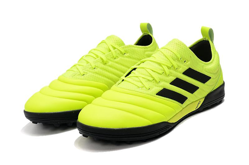 Chuteira Adidas Copa 20.1 Society