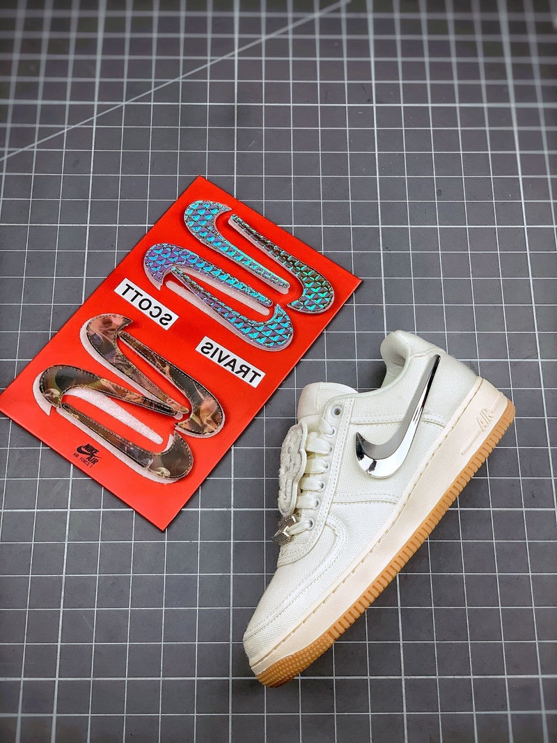 Tênis Travis Scott x Nike Air Force 1 Low 'White Sail' - Rei da Pelada