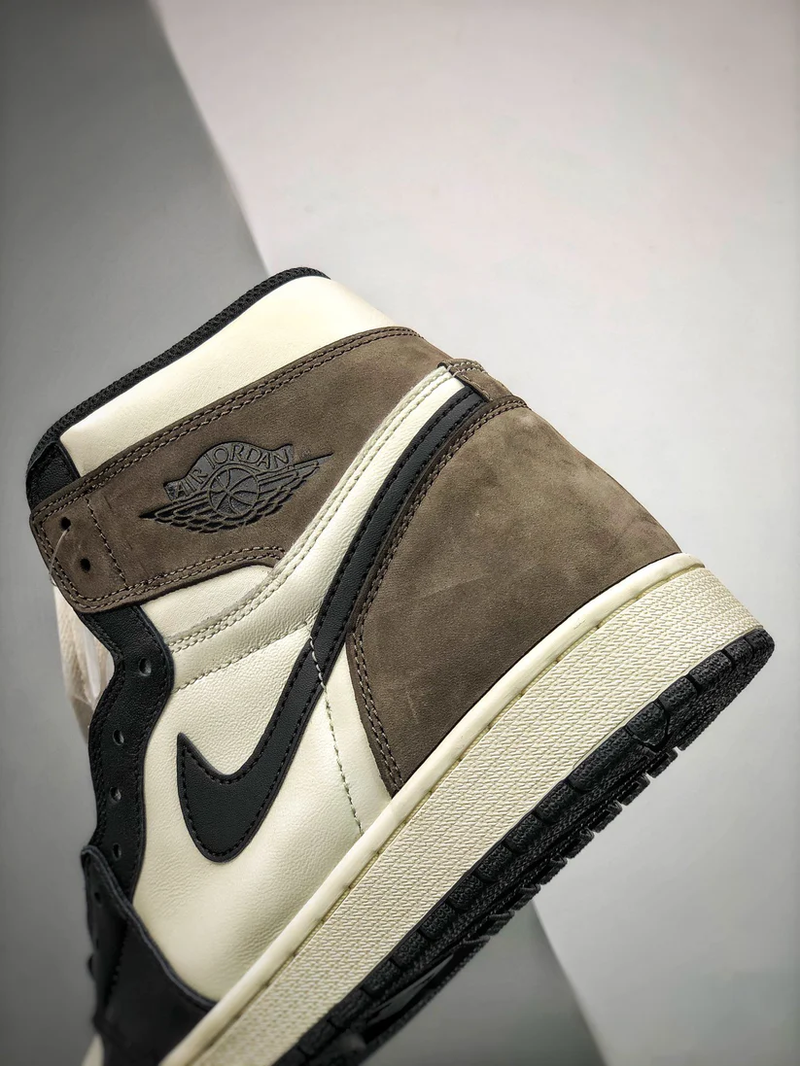 Tênis Nike Air Jordan 1 High Dark Mocha - Rei da Pelada