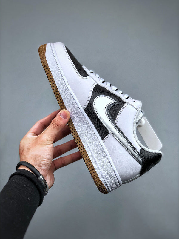 Tênis Nike Air Force 1 Low '07 - Rei da Pelada