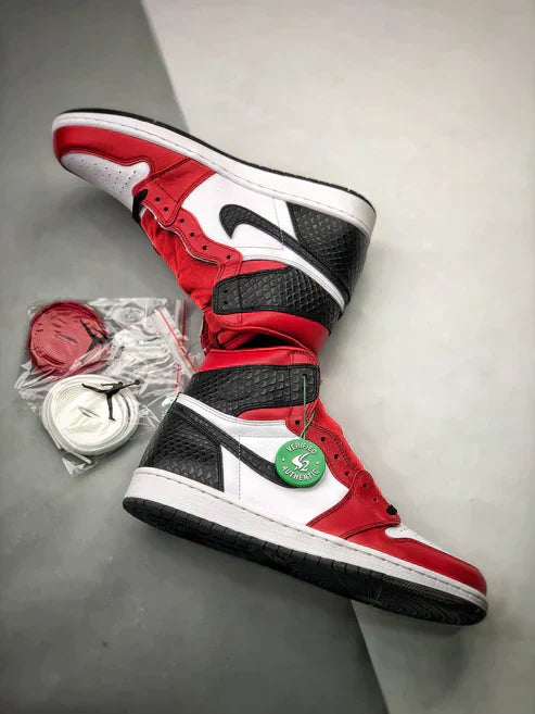 Tênis Nike Air Jordan 1 Retro High "Satin Red" - Rei da Pelada