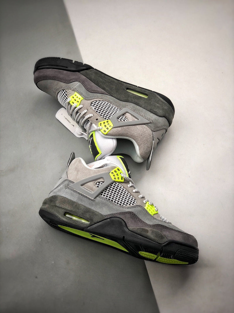 Tênis Nike Air Jordan 4 Retro SE “Neon” - Rei da Pelada