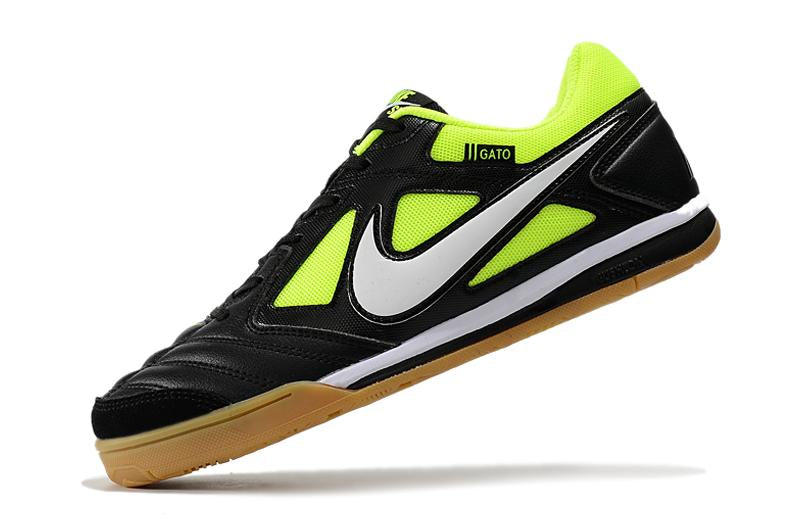 Chuteira Nike SB Gato Futsal