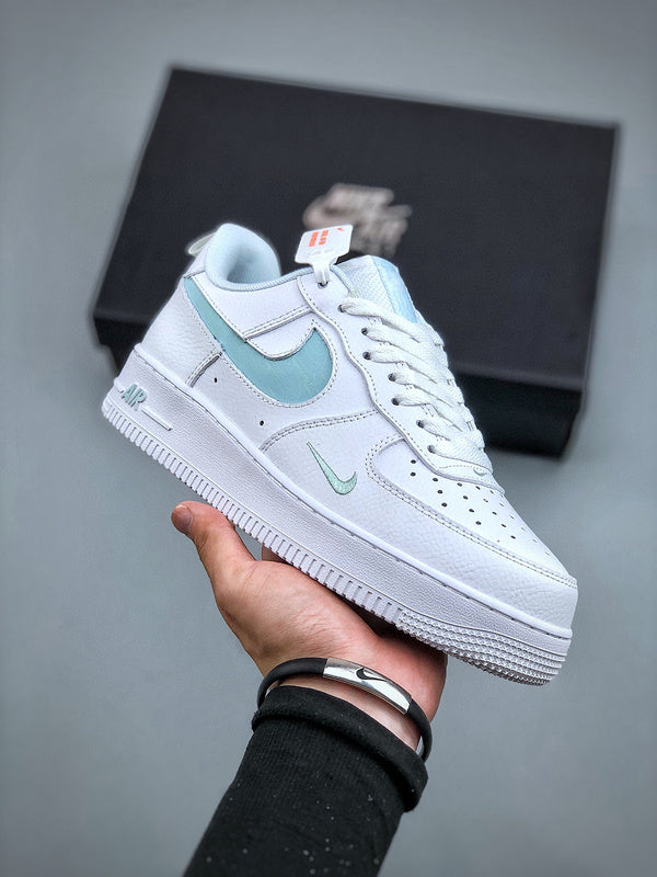 Tênis Nike Air Force 1'07 Low "Cut Out" - Rei da Pelada