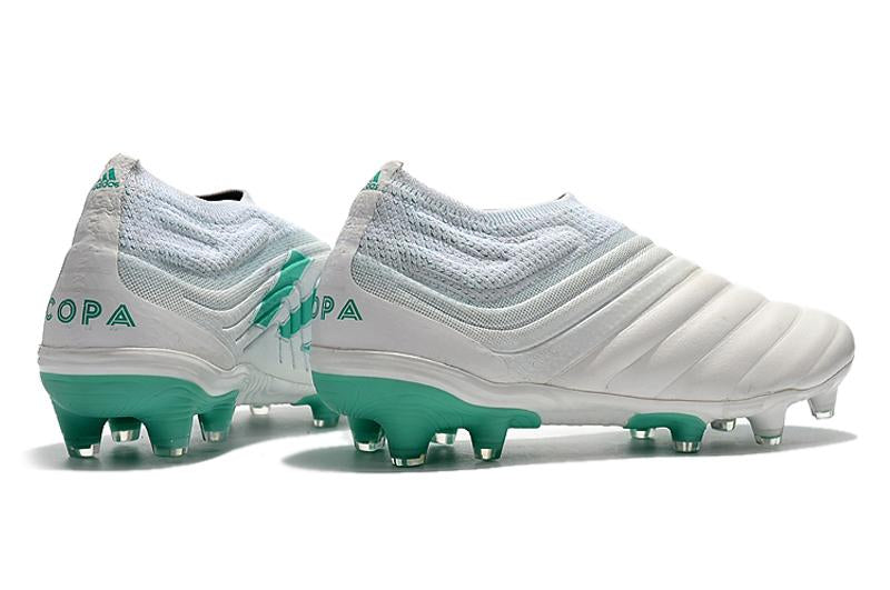 Chuteira Adidas Copa 19+ Campo