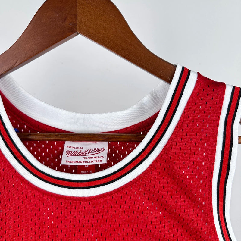 Chicago Bulls HWC Retrô 84/85 - Masculina - Vermelha