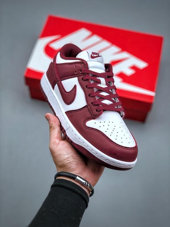 Tênis Nike SB Dunk Low "Wine Red" - Rei da Pelada