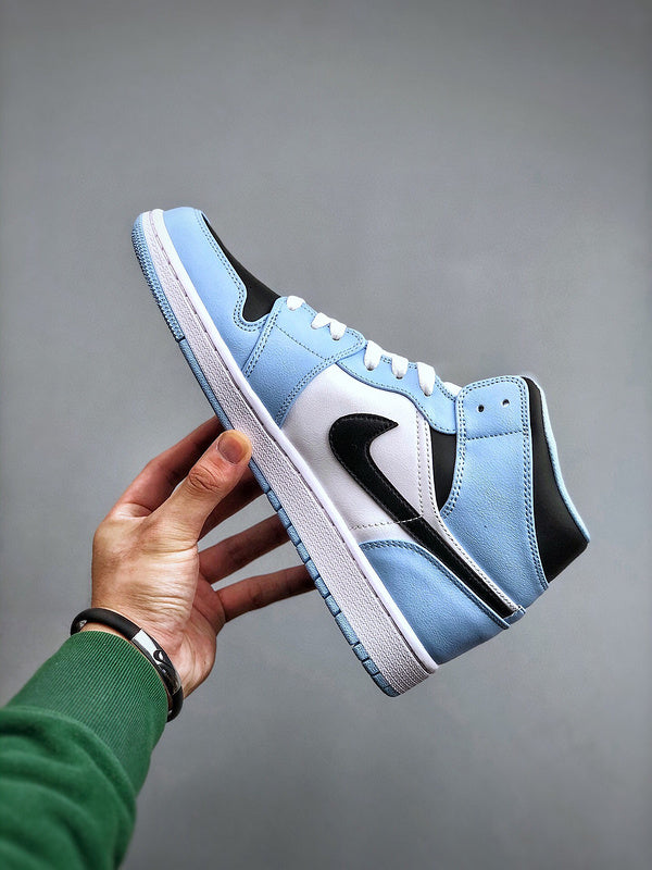 Tênis Nike Air Jordan 1 Mid "Ice Blue" - Rei da Pelada