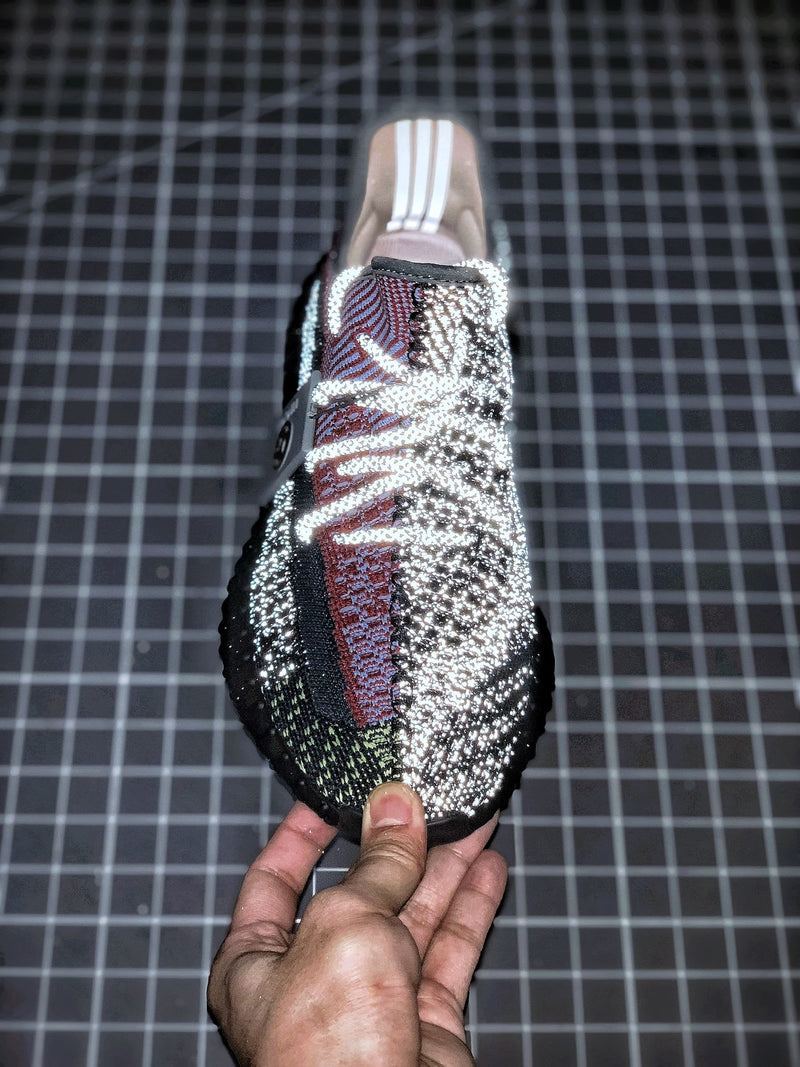 Tênis Adidas Yeezy Boost 350 V2 Yecheil (Refletivo) - Rei da Pelada