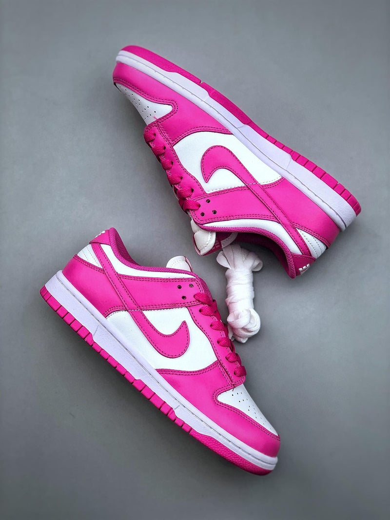 Tênis Nike SB Dunk Low "GS Active Fuchsia" - Rei da Pelada