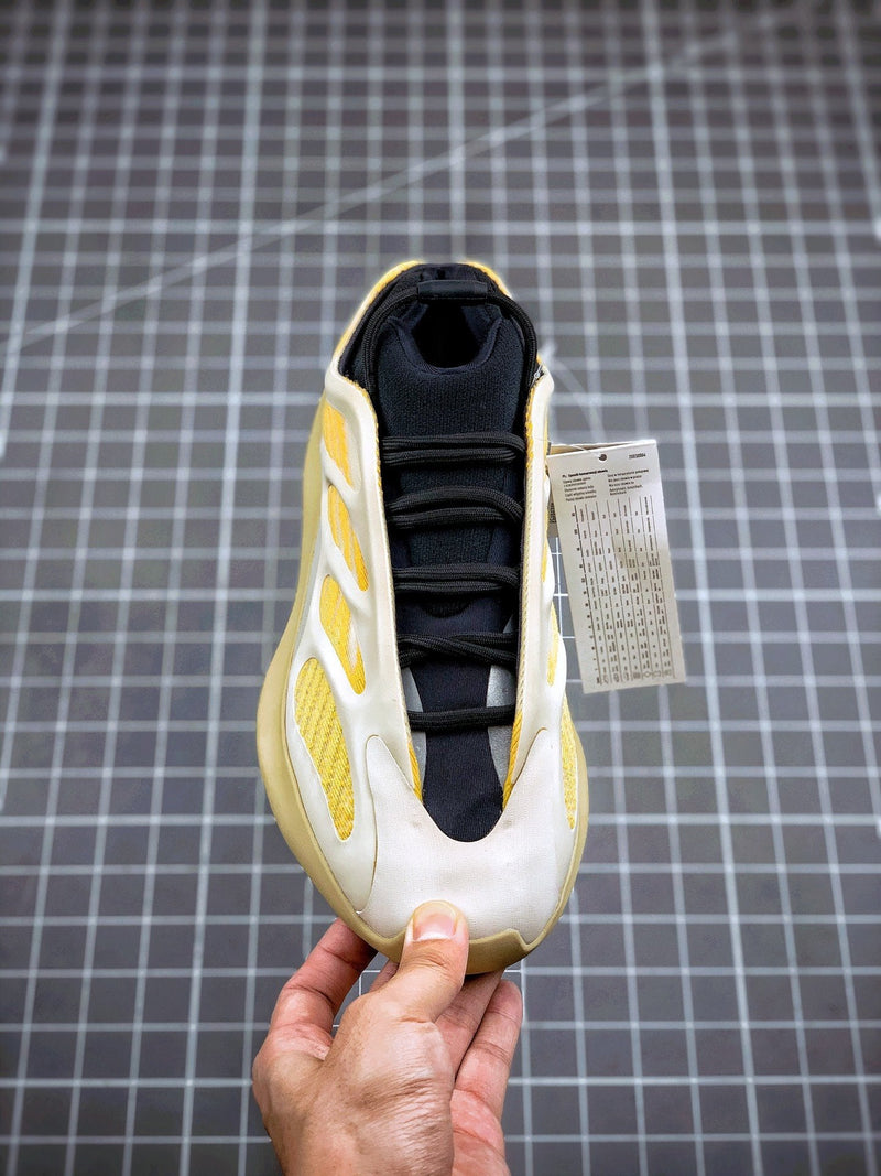 Tênis Adidas Yeezy Boost 700 V3 Srphym - Rei da Pelada