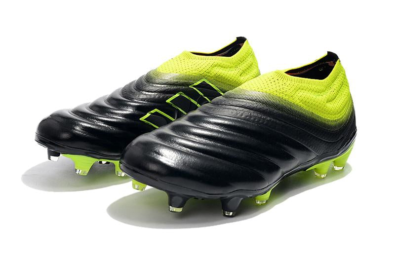 Chuteira Adidas Copa 19+ Campo