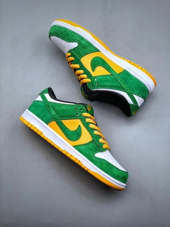 Tênis Nike SB Dunk Low "Joe Strummer" - Rei da Pelada