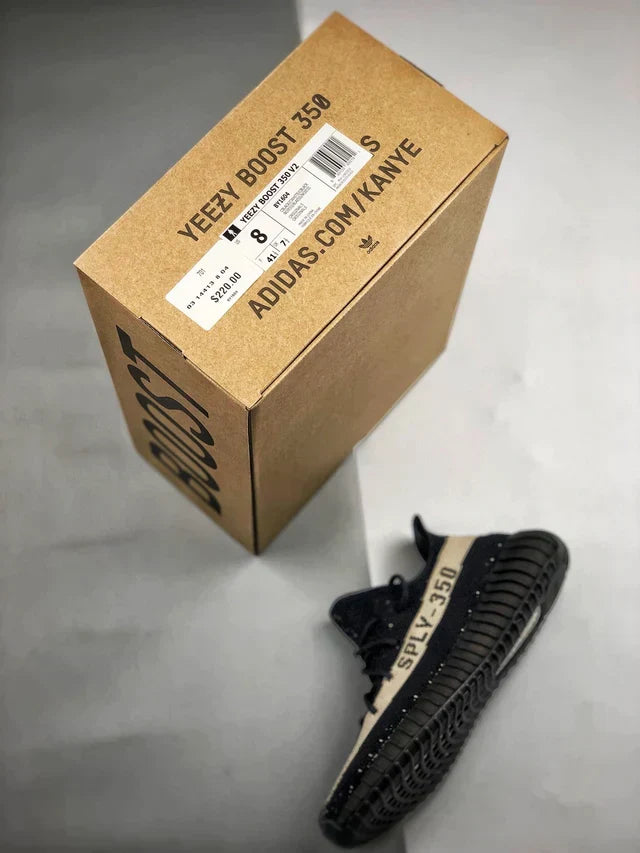 Tênis Adidas Yeezy 350 Boost V2 Oreo - Rei da Pelada