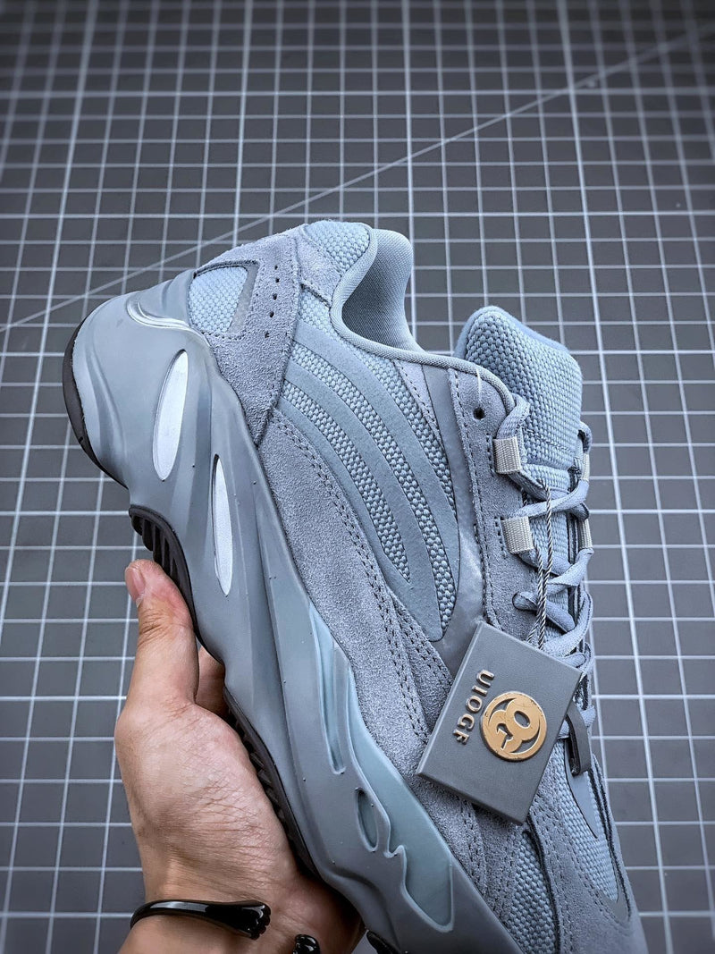 Tênis Adidas Yeezy Boost 700 V2 Hospital Blue - Rei da Pelada