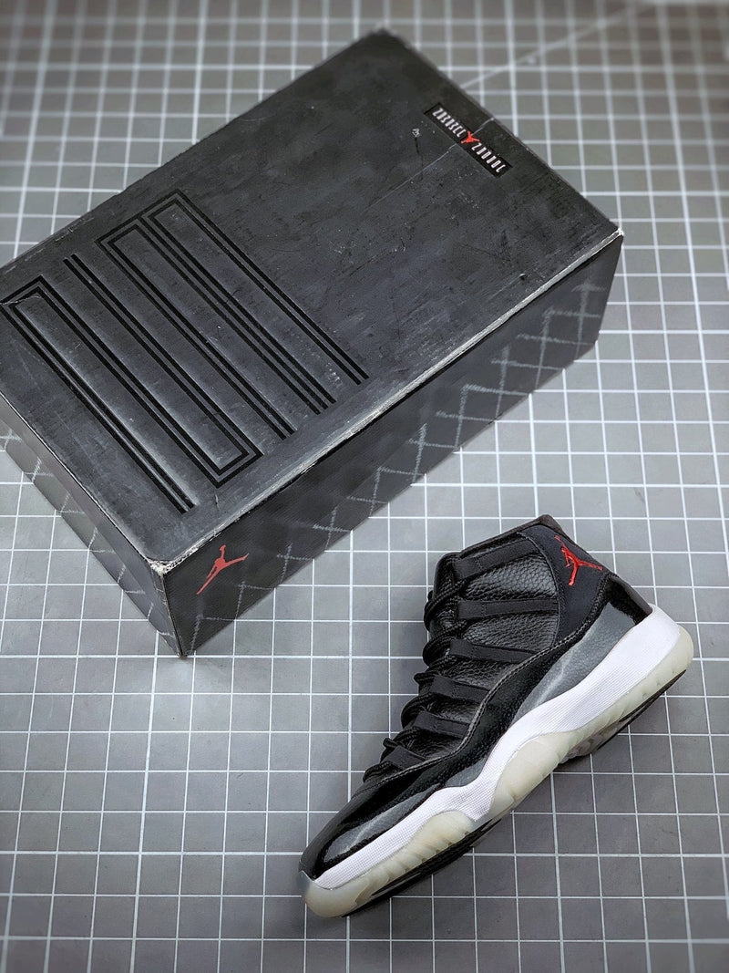 Tênis Nike Air Jordan 11 Retro - Rei da Pelada