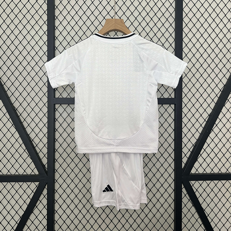 Kit Real Madrid 24/25 – Infantil