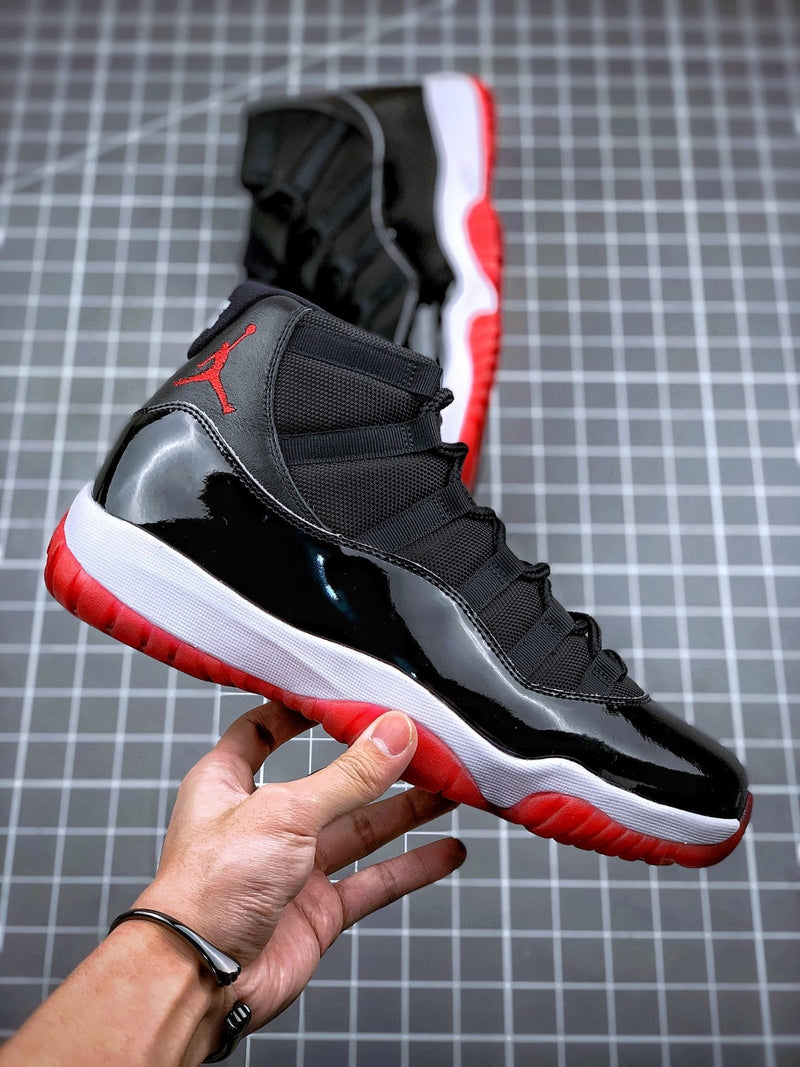 Tênis Nike Air Jordan 11 Bred - Rei da Pelada