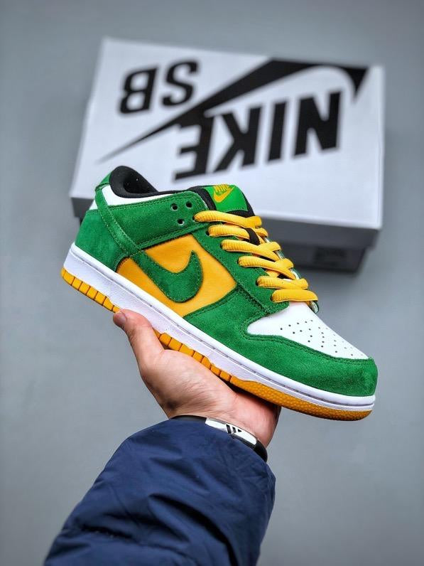 Tênis Nike SB Dunk Low "Joe Strummer" - Rei da Pelada