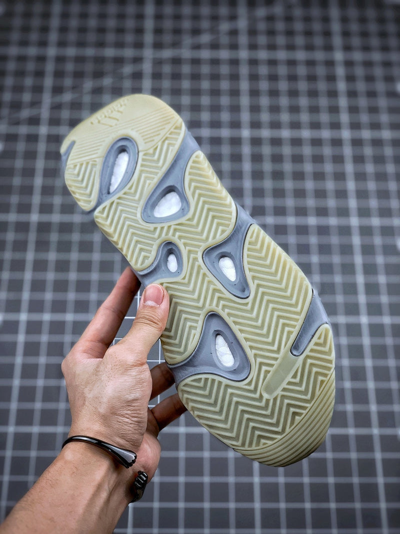 Tênis Adidas Yeezy Boost 700 V2 Inertia - Rei da Pelada