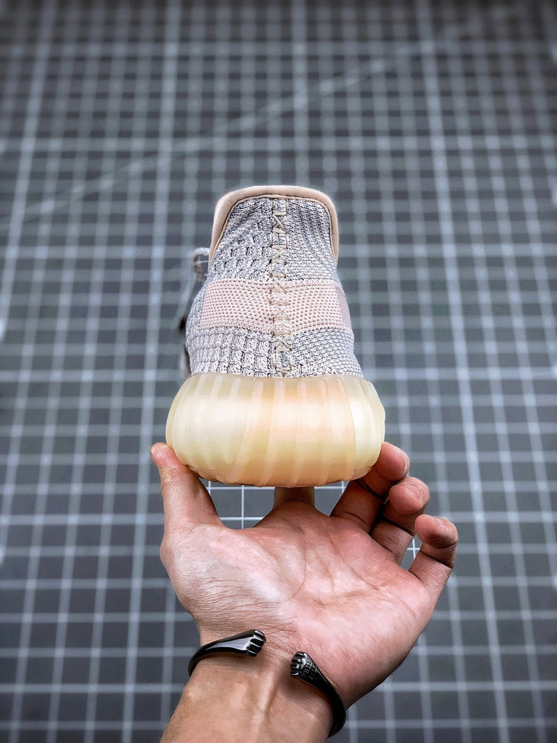 Tênis Adidas Yeezy Boost 350 V2 Sulfur - Rei da Pelada