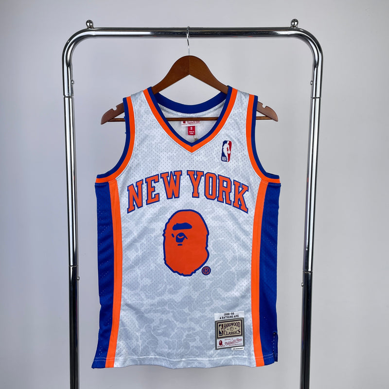 Regata New York Knicks Mitchell & Ness BAPE Edition 1993 - Rei da Pelada