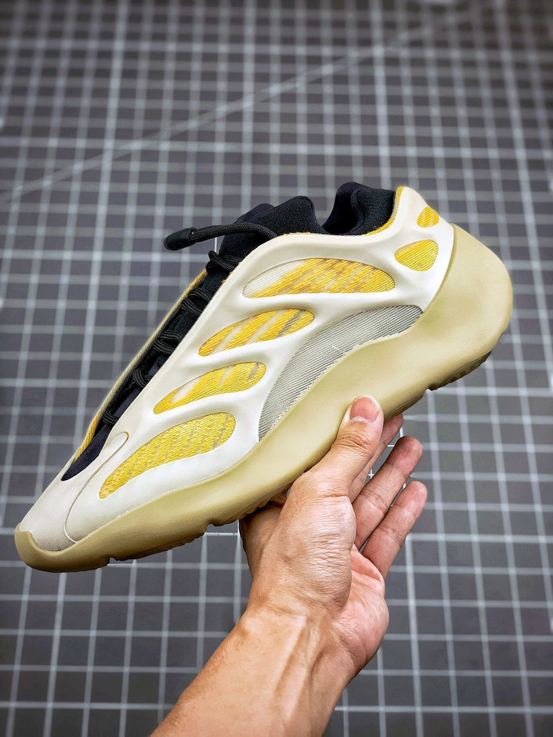 Tênis Adidas Yeezy Boost 700 V3 Srphym - Rei da Pelada