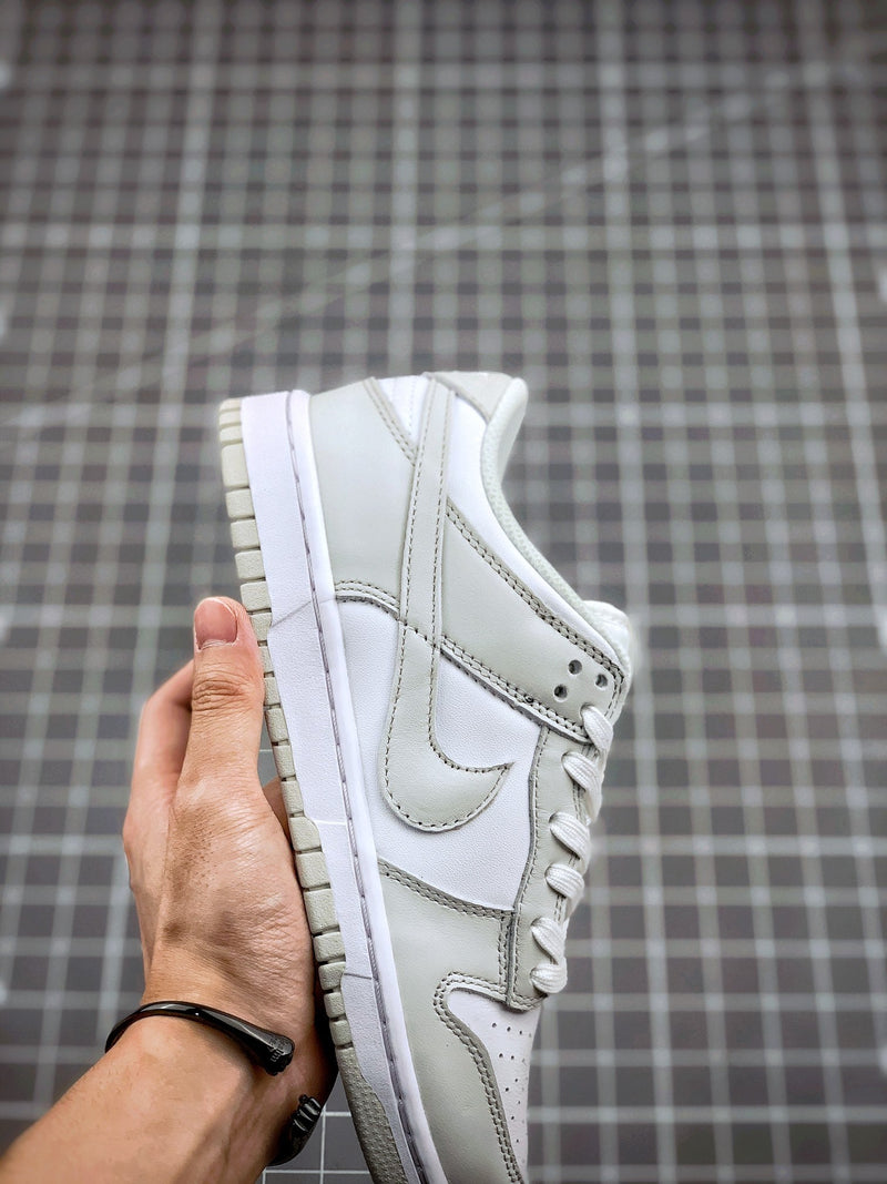 Tênis Nike SB Dunk Low "Photon Dust" - Rei da Pelada