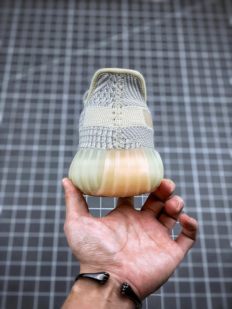 Tênis Adidas Yeezy Boost 350 V2 Lundmark - Rei da Pelada