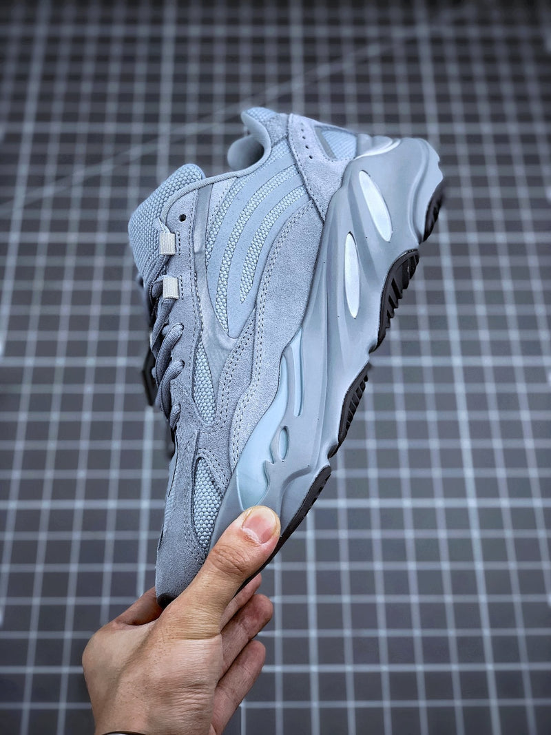 Tênis Adidas Yeezy Boost 700 V2 Hospital Blue - Rei da Pelada