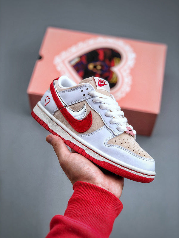 Tênis Nike SB Dunk Low "Valentines Day" - Rei da Pelada