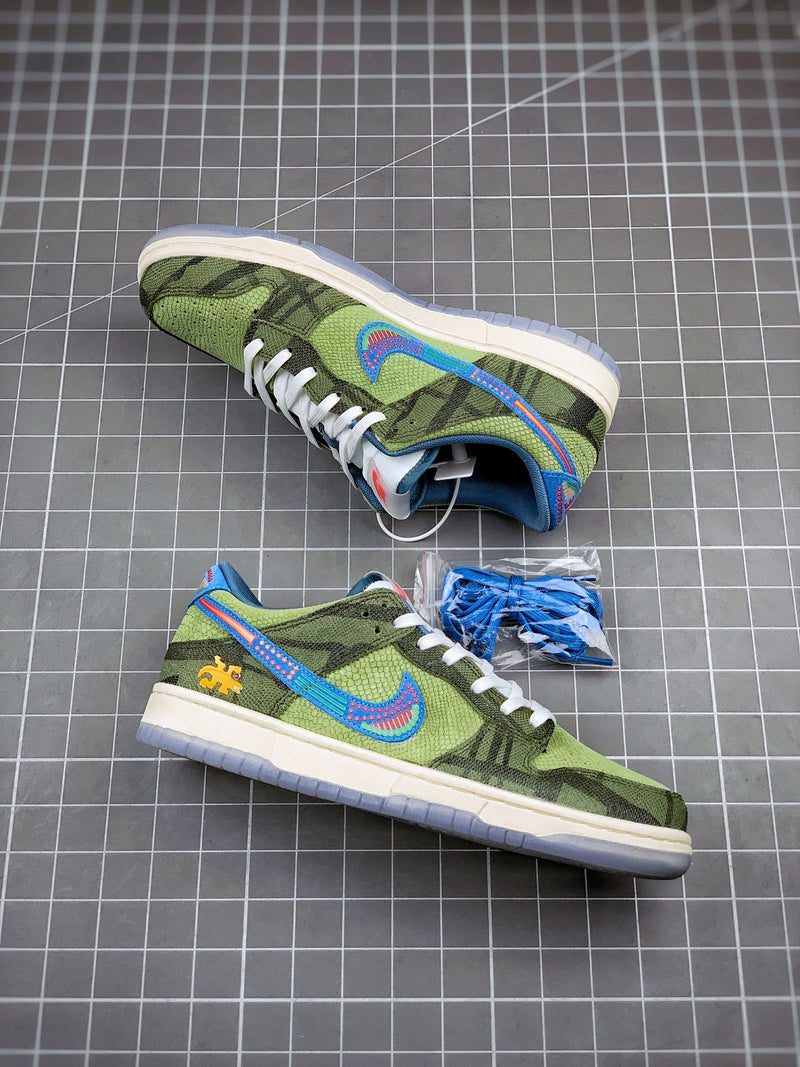 Tênis Nike SB Dunk Low "Siempre Familia" - Rei da Pelada