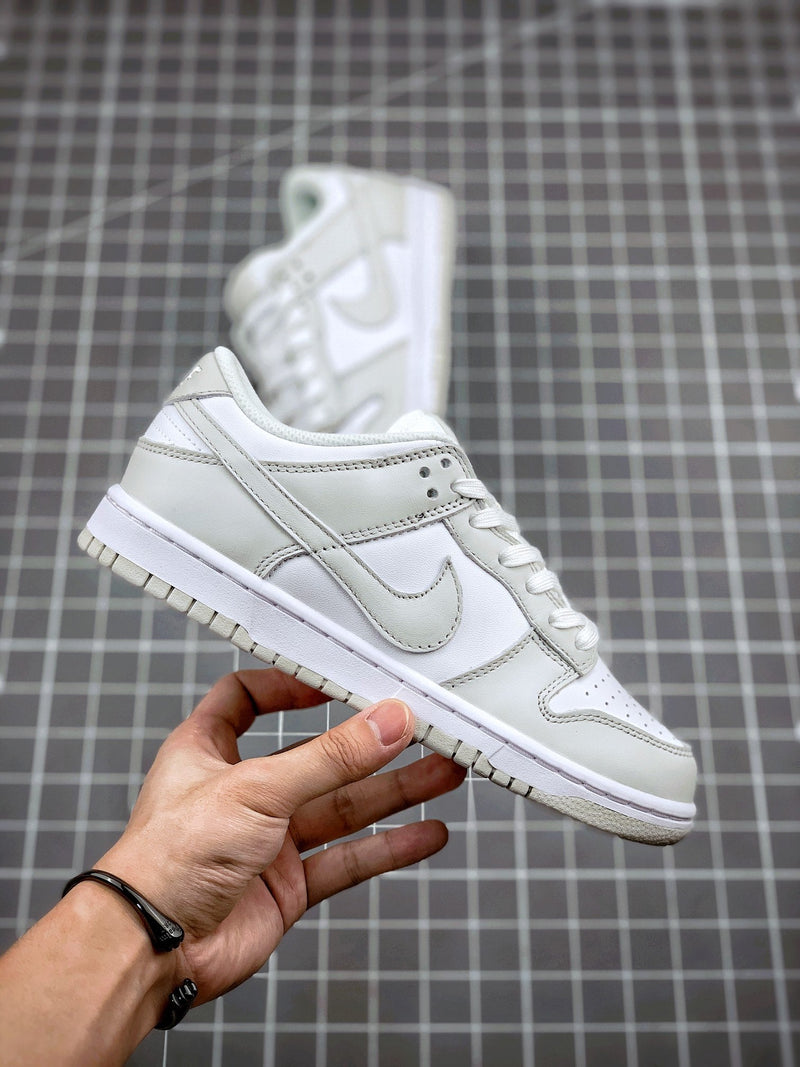 Tênis Nike SB Dunk Low "Photon Dust" - Rei da Pelada