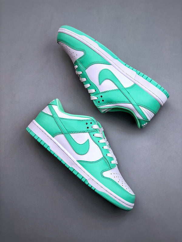 Tênis Nike SB Dunk Low "Barely Green" - Rei da Pelada